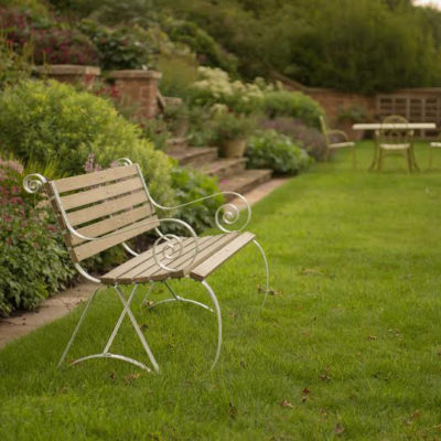 Montpellier Bench - Leaf Green